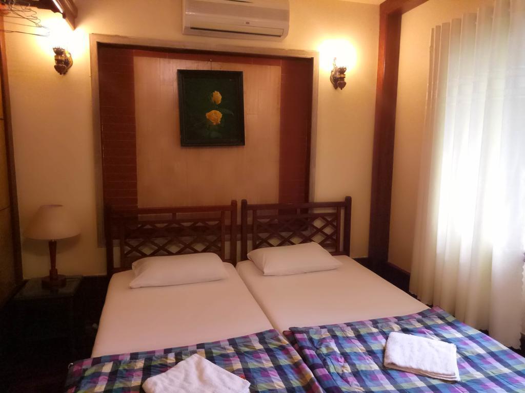 Bee Saigon Hotel Ho Chi Minh-stad Buitenkant foto