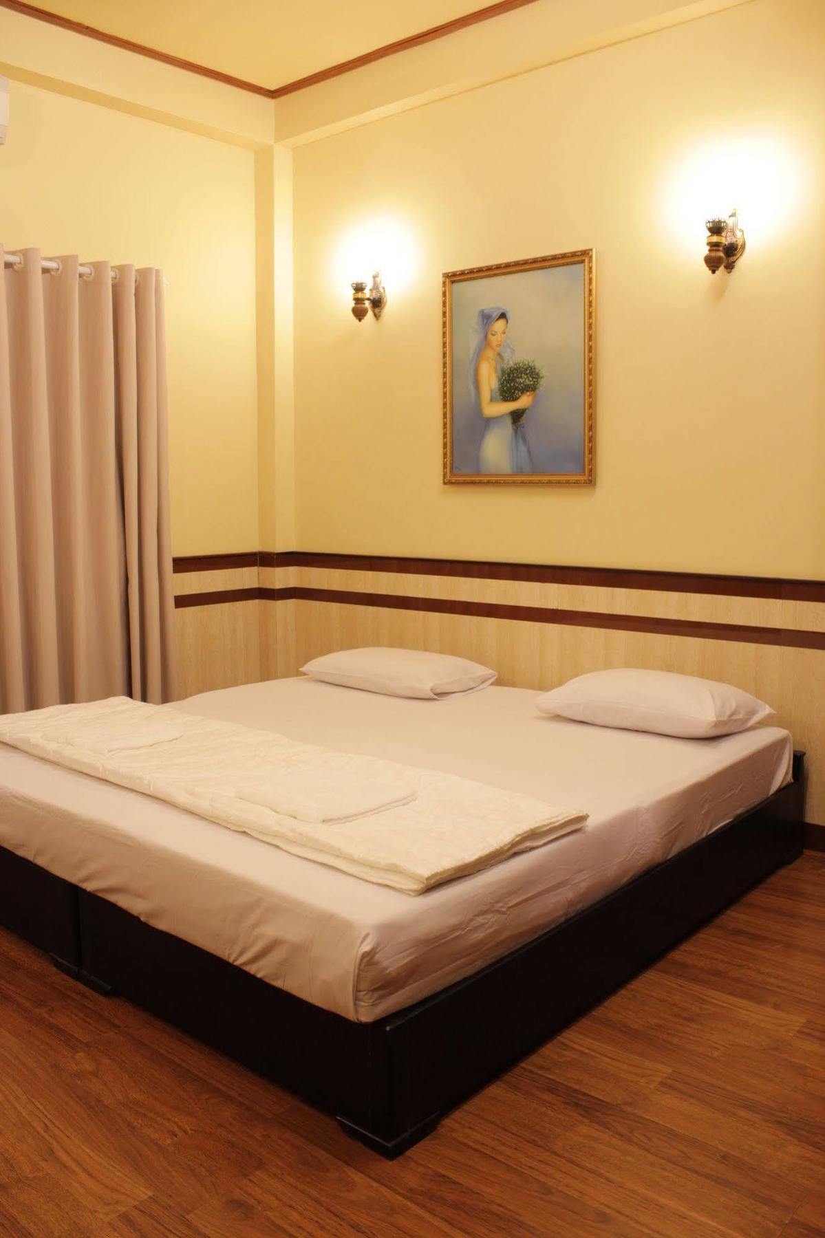 Bee Saigon Hotel Ho Chi Minh-stad Buitenkant foto